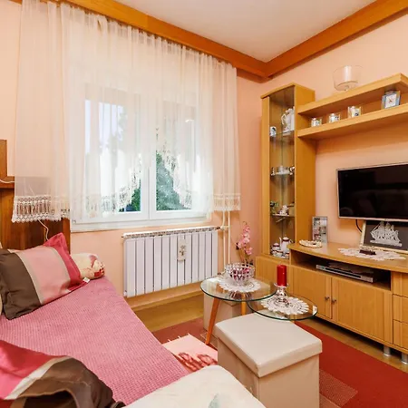 Marija Apartman Omišalj